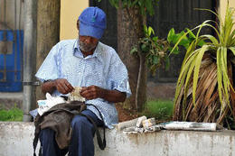 Vendedor de cigarrillos callejero.