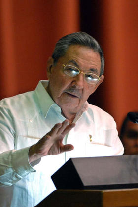 Raúl Castro interviene en la sesión plenaria de la Asamblea Nacional de Poder Popular, el 1 de agosto de 2010
